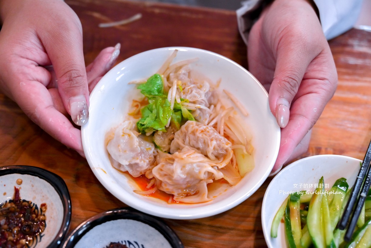 圓環頂麵食館｜愛心店家平價小吃攤小菜10元起(外帶) @女子的休假計劃