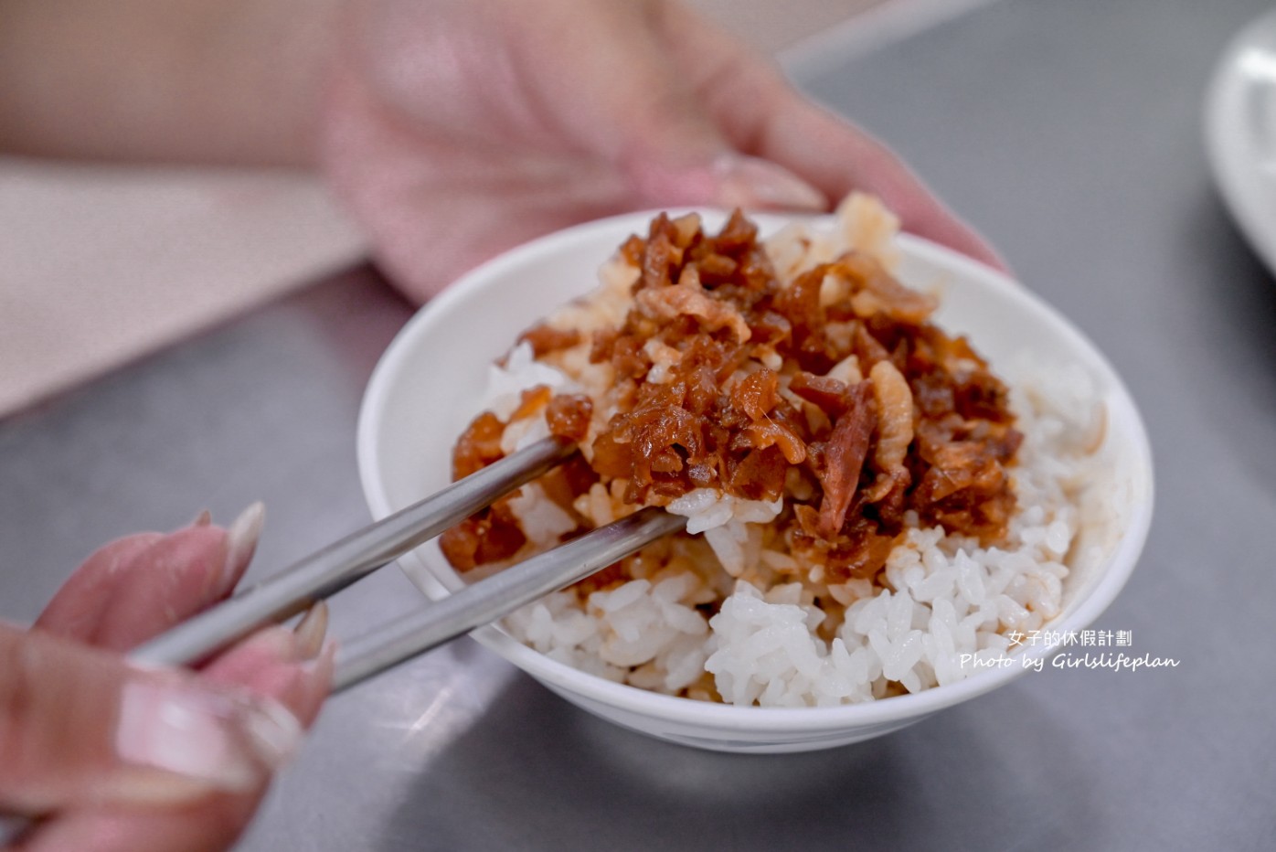 南田爌肉飯｜10元魯肉飯50元便當，還有免費紅茶喝(外帶) @女子的休假計劃