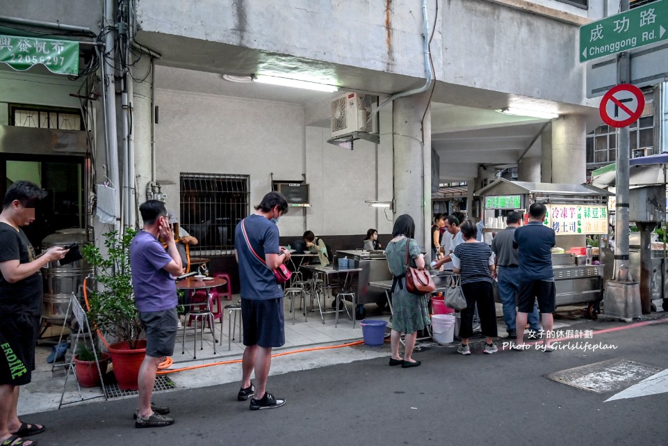 阿斗伯冷凍芋｜營業至凌晨在地30年古早味老店(菜單) @女子的休假計劃