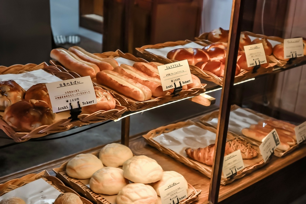 Azuki Bakery｜一週只開四天，島內超人氣小豆島麵包店 @女子的休假計劃