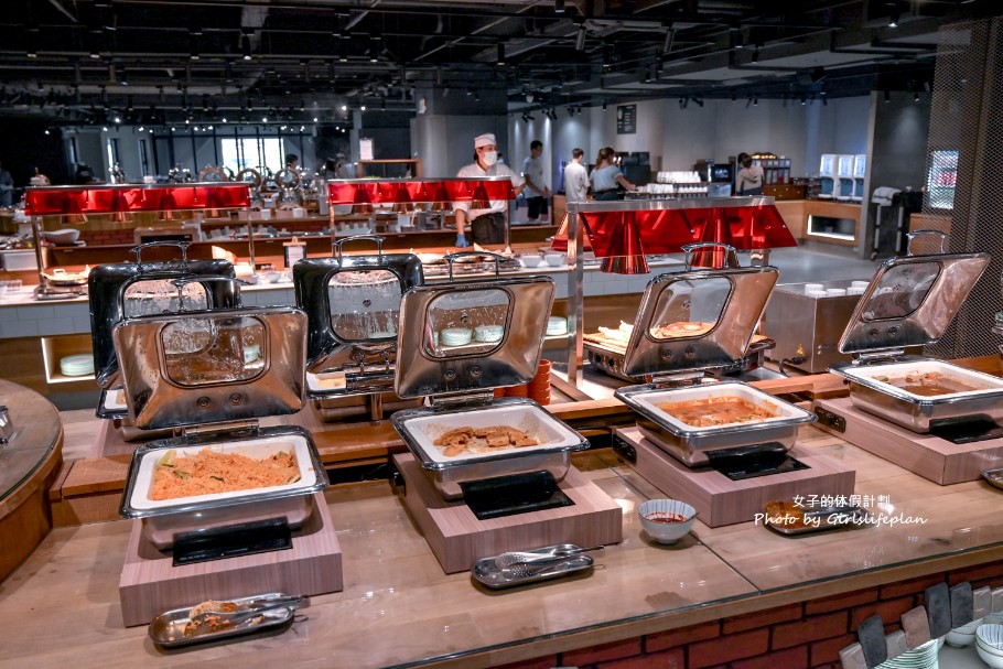 東興市魯肉義，鄉民激推從早上11點營業到凌晨五點超人氣滷肉飯店，酸菜免費吃到飽/外帶 @女子的休假計劃