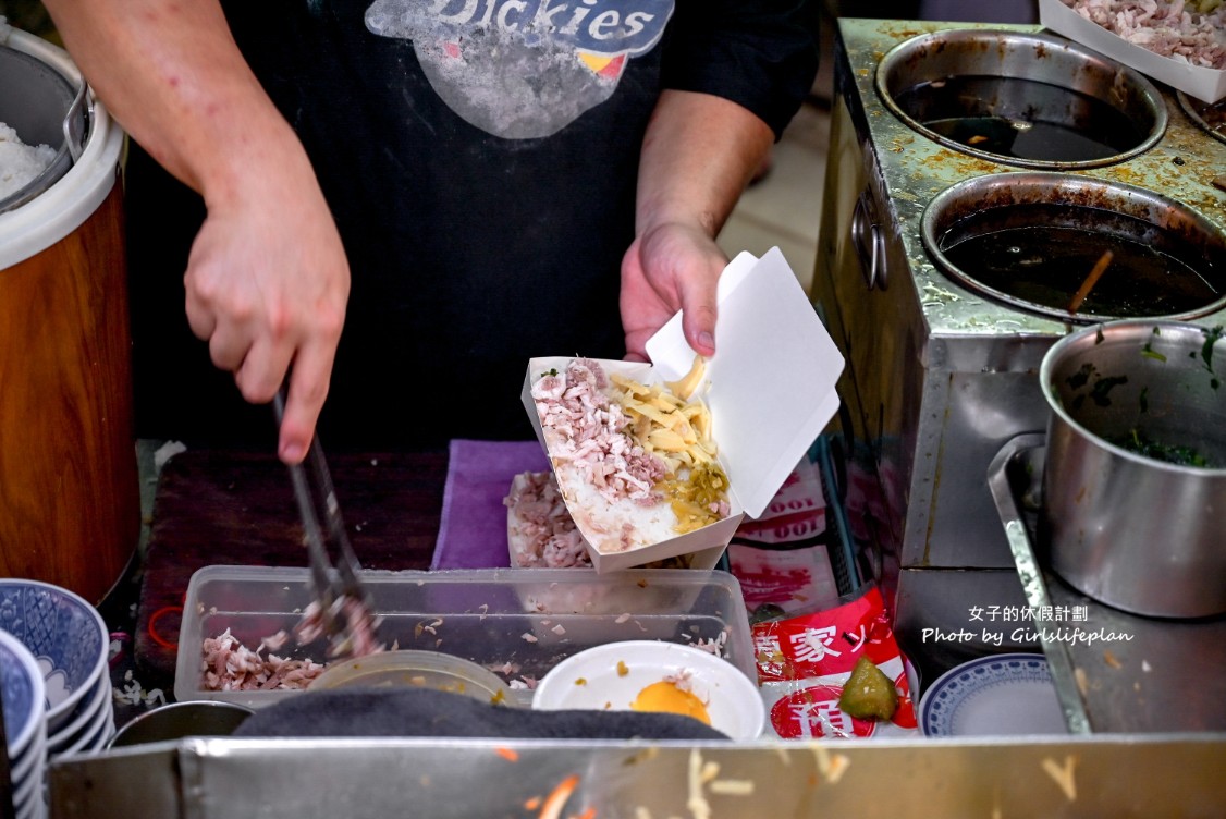 頭家火雞肉飯｜雞肉飯20元便當40元市場美食(外帶) @女子的休假計劃