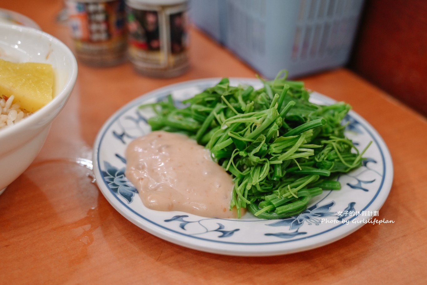 民主火雞肉飯｜生意超好還有專屬停車場(外帶) @女子的休假計劃