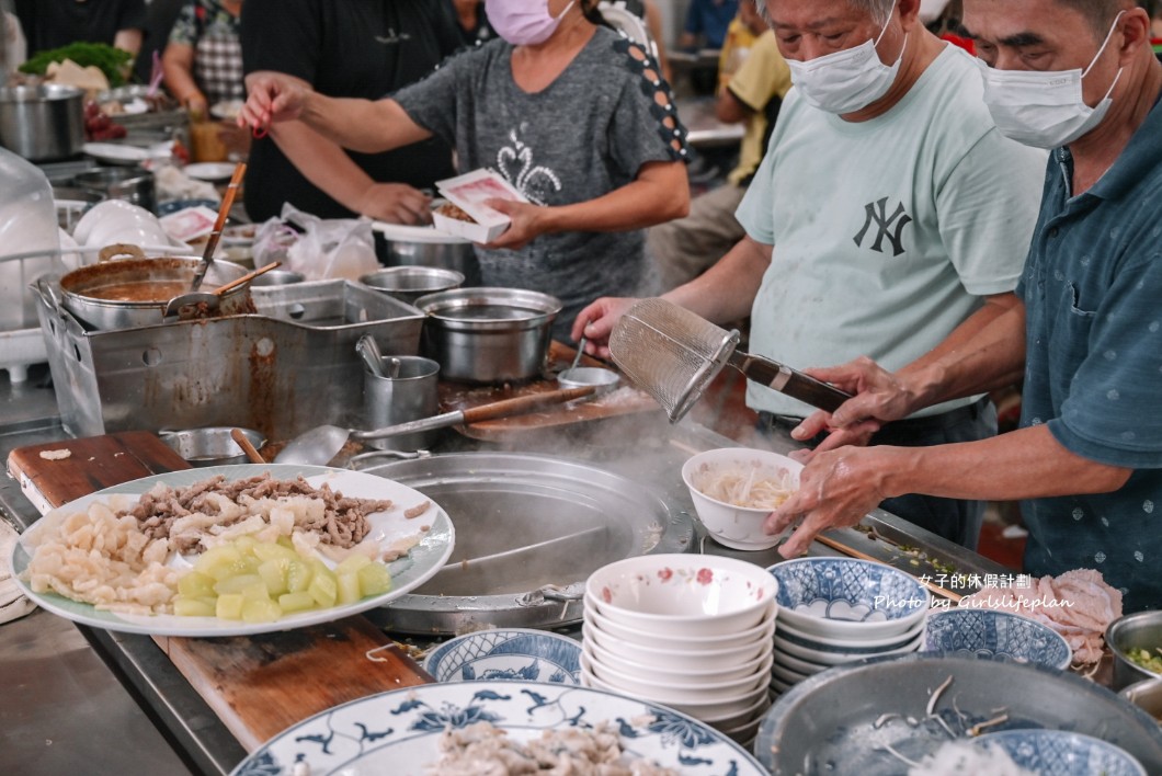 源滷肉飯(菜鴨魯熟肉)｜在地人氣中式早午餐，嘉義涼菜天王(外帶) @女子的休假計劃