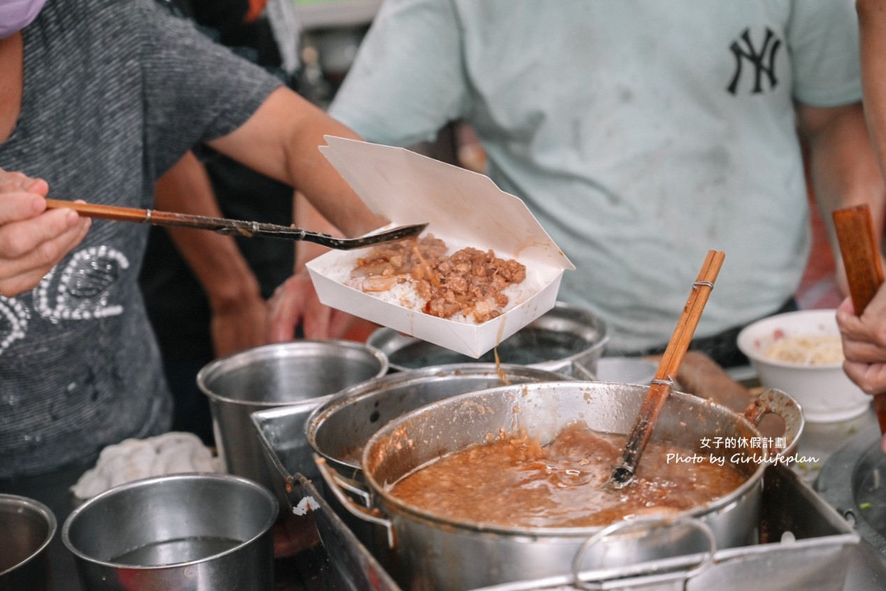 源滷肉飯(菜鴨魯熟肉)｜在地人氣中式早午餐，嘉義涼菜天王(外帶) @女子的休假計劃