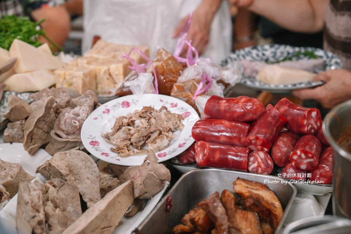 源滷肉飯(菜鴨魯熟肉)｜在地人氣中式早午餐，嘉義涼菜天王(外帶) @女子的休假計劃