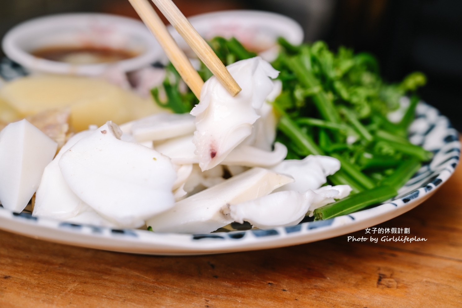 源滷肉飯(菜鴨魯熟肉)｜在地人氣中式早午餐，嘉義涼菜天王(外帶) @女子的休假計劃