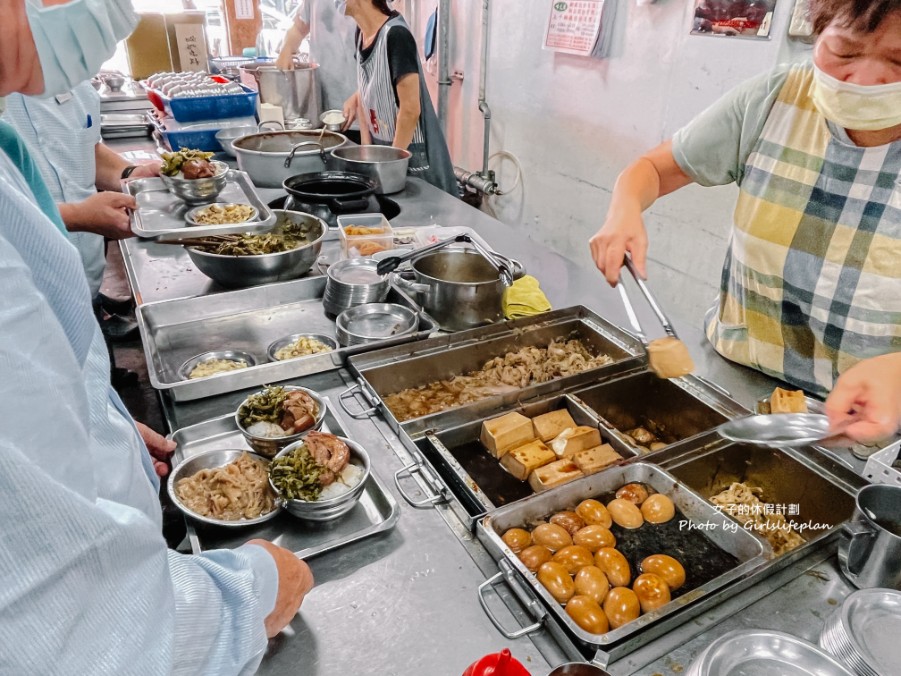 蕭爌肉飯｜在地人氣美食，免費酸菜任你吃(外帶) @女子的休假計劃