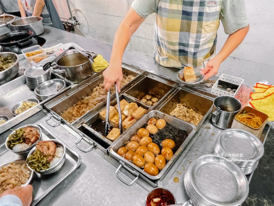 蕭爌肉飯｜在地人氣美食，味增湯10元酸菜免費(外帶) @女子的休假計劃