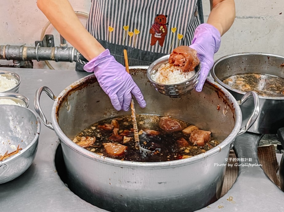 蕭爌肉飯｜在地人氣美食，免費酸菜任你吃(外帶) @女子的休假計劃