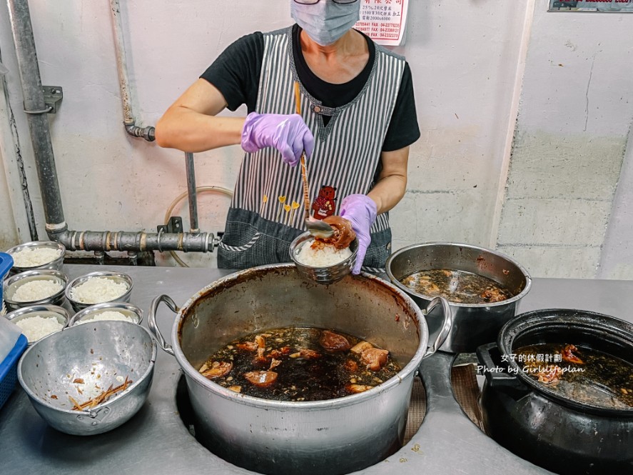 蕭爌肉飯｜在地人氣美食，味增湯10元酸菜免費(外帶) @女子的休假計劃