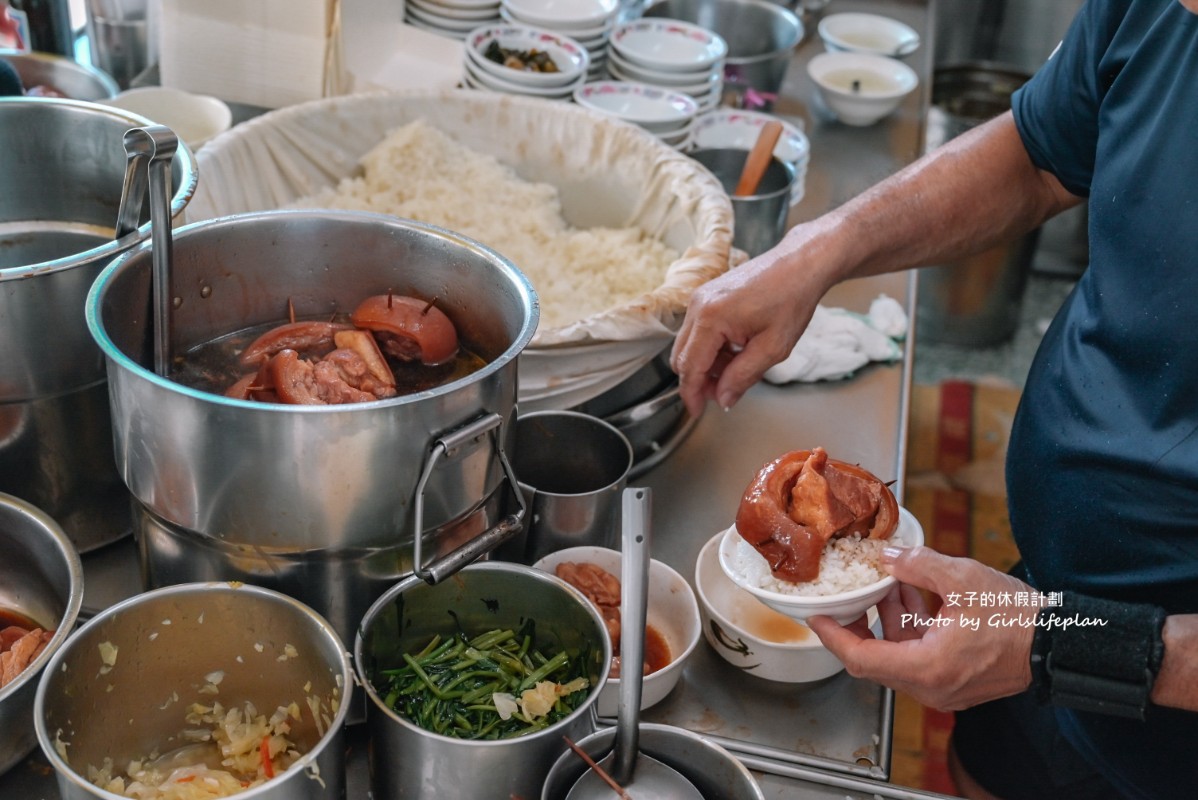 魚市爌肉飯｜在地人大推中式早午餐(控肉飯外帶) @女子的休假計劃