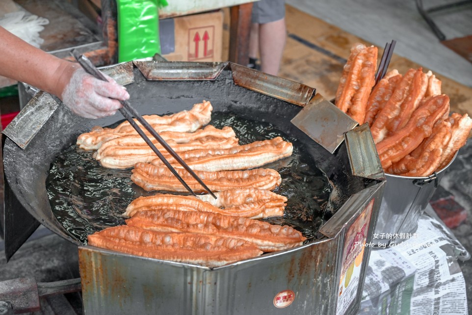 益豐豆漿｜排隊人氣美食現炸油條配燒餅有夠搭(外帶) @女子的休假計劃