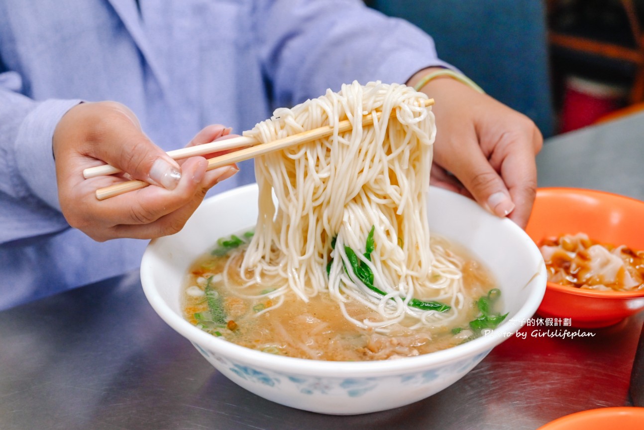 無名榨菜肉絲麵｜新莊復興路聯邦市場古早味美食(外帶) @女子的休假計劃