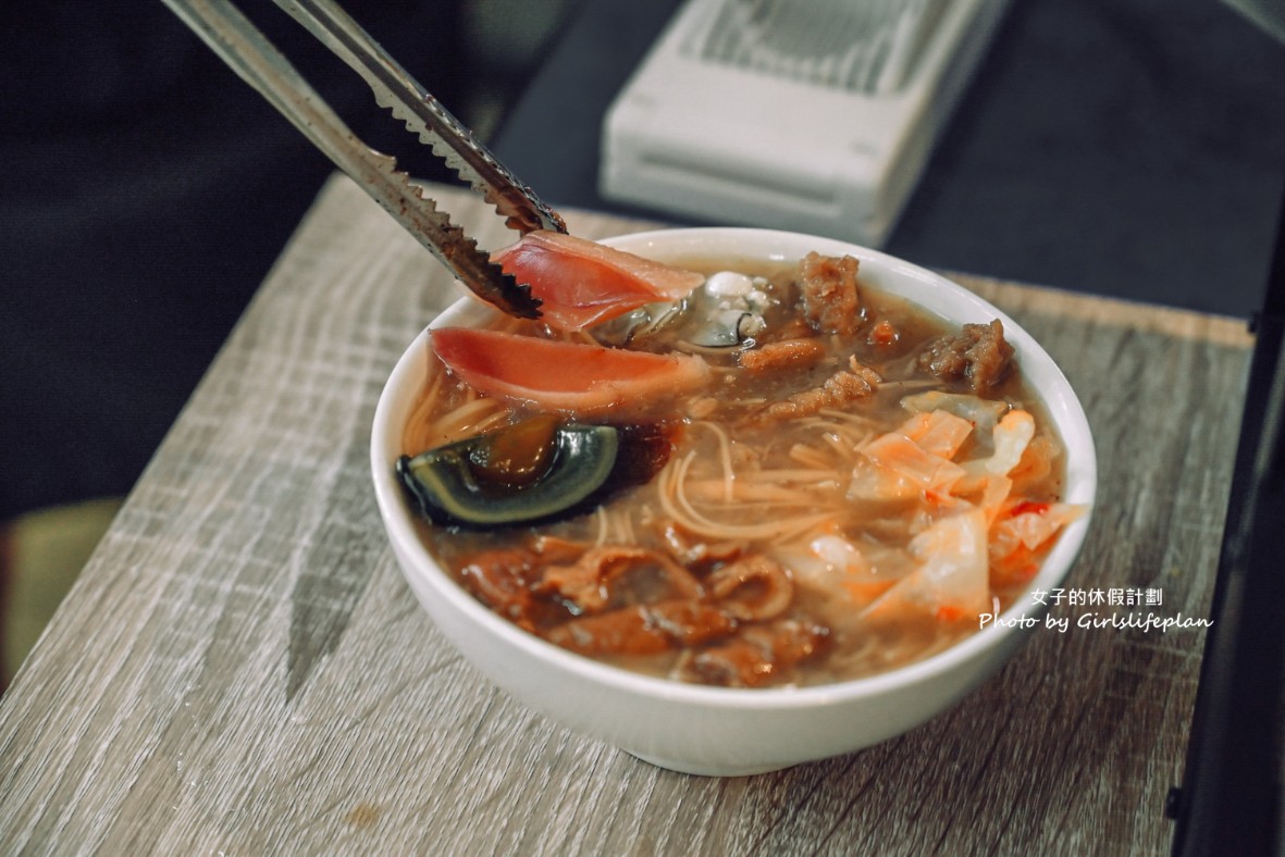 悠鱻麵線｜萬華人氣腸蚵海鮮創意麵線(外帶) @女子的休假計劃