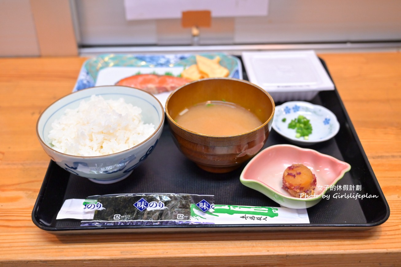 朝市食堂 しょう家｜500日幣就能吃到一碗海味滿滿朝市丼 @女子的休假計劃