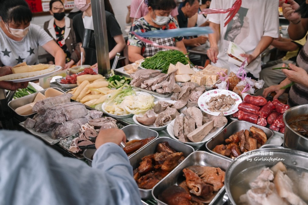 源滷肉飯(菜鴨魯熟肉)｜在地人氣中式早午餐，嘉義涼菜天王(外帶) @女子的休假計劃