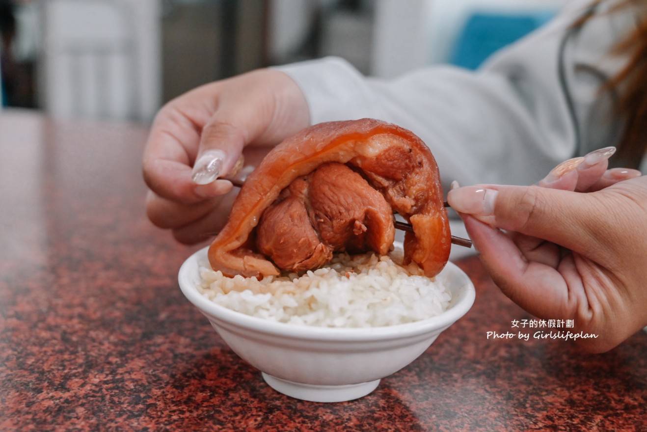 魚市爌肉飯｜在地人大推中式早午餐(控肉飯外帶) @女子的休假計劃