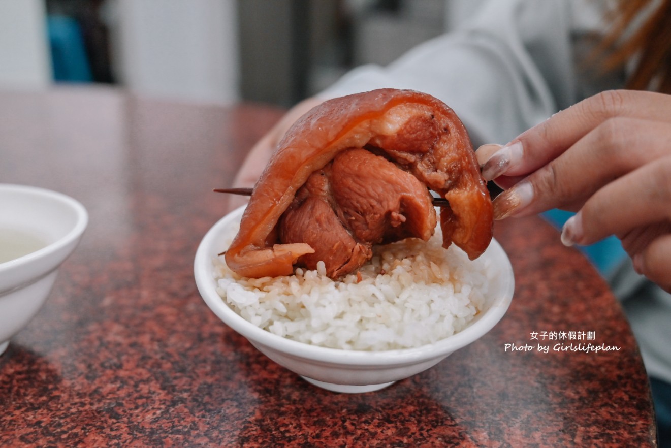 魚市爌肉飯｜在地人大推中式早午餐(控肉飯外帶) @女子的休假計劃