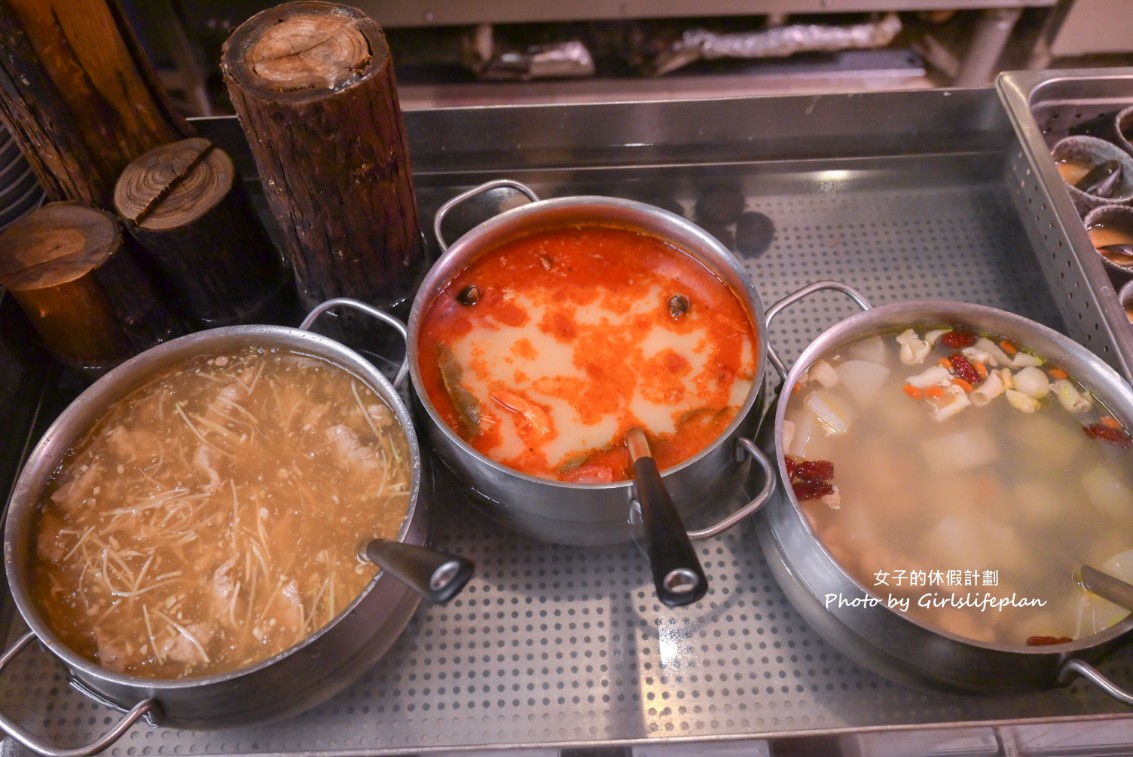 十二廚｜12廚Kitchen 12，泰式料理吃到飽/松葉蟹吃到飽(菜單) @女子的休假計劃