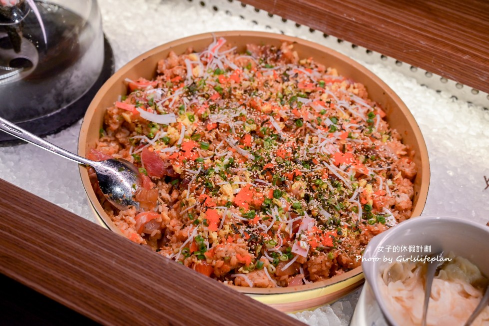 十二廚｜12廚Kitchen 12，泰式料理吃到飽/松葉蟹吃到飽(菜單) @女子的休假計劃