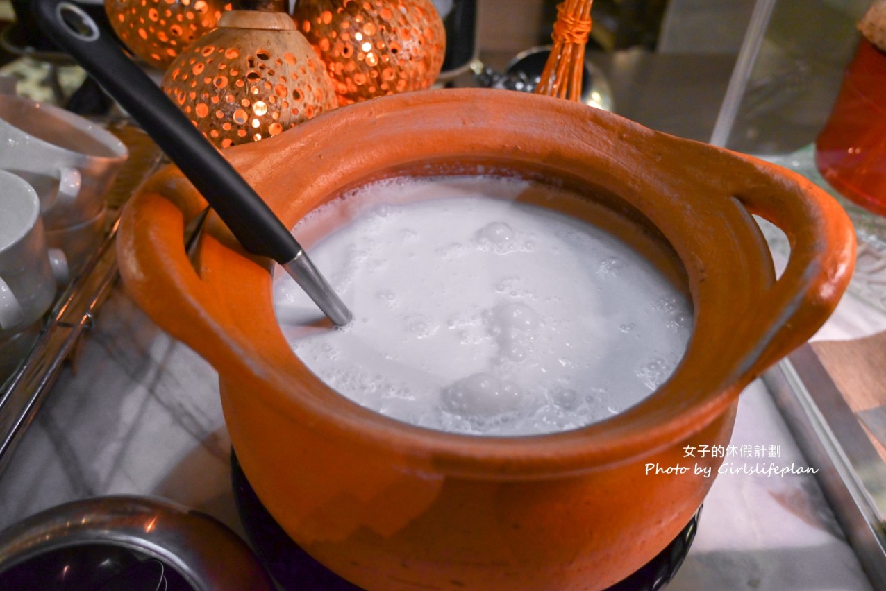 十二廚｜12廚Kitchen 12，泰式料理吃到飽/松葉蟹吃到飽(菜單) @女子的休假計劃