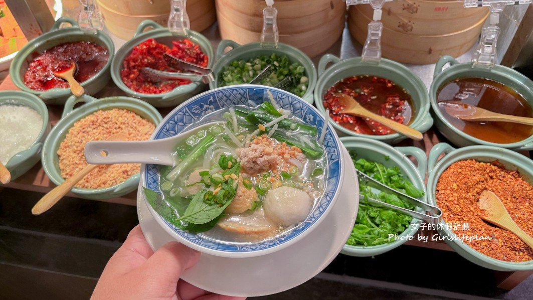 十二廚｜12廚Kitchen 12，泰式料理吃到飽/松葉蟹吃到飽(菜單) @女子的休假計劃