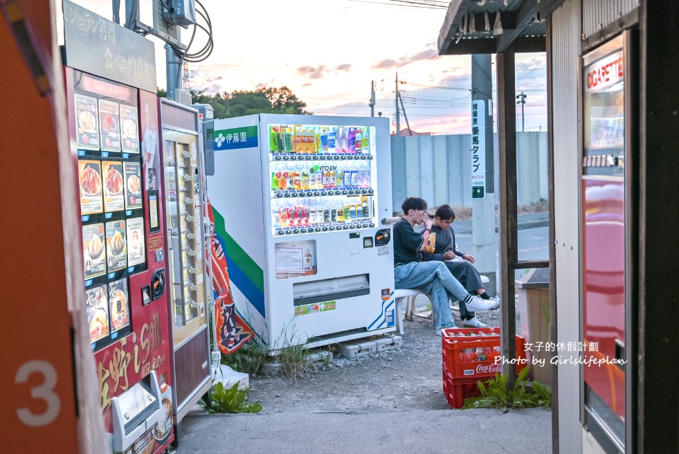 中古タイヤ市場相模原店｜快朝聖，全日本最強超過100台復古自動販賣機 @女子的休假計劃