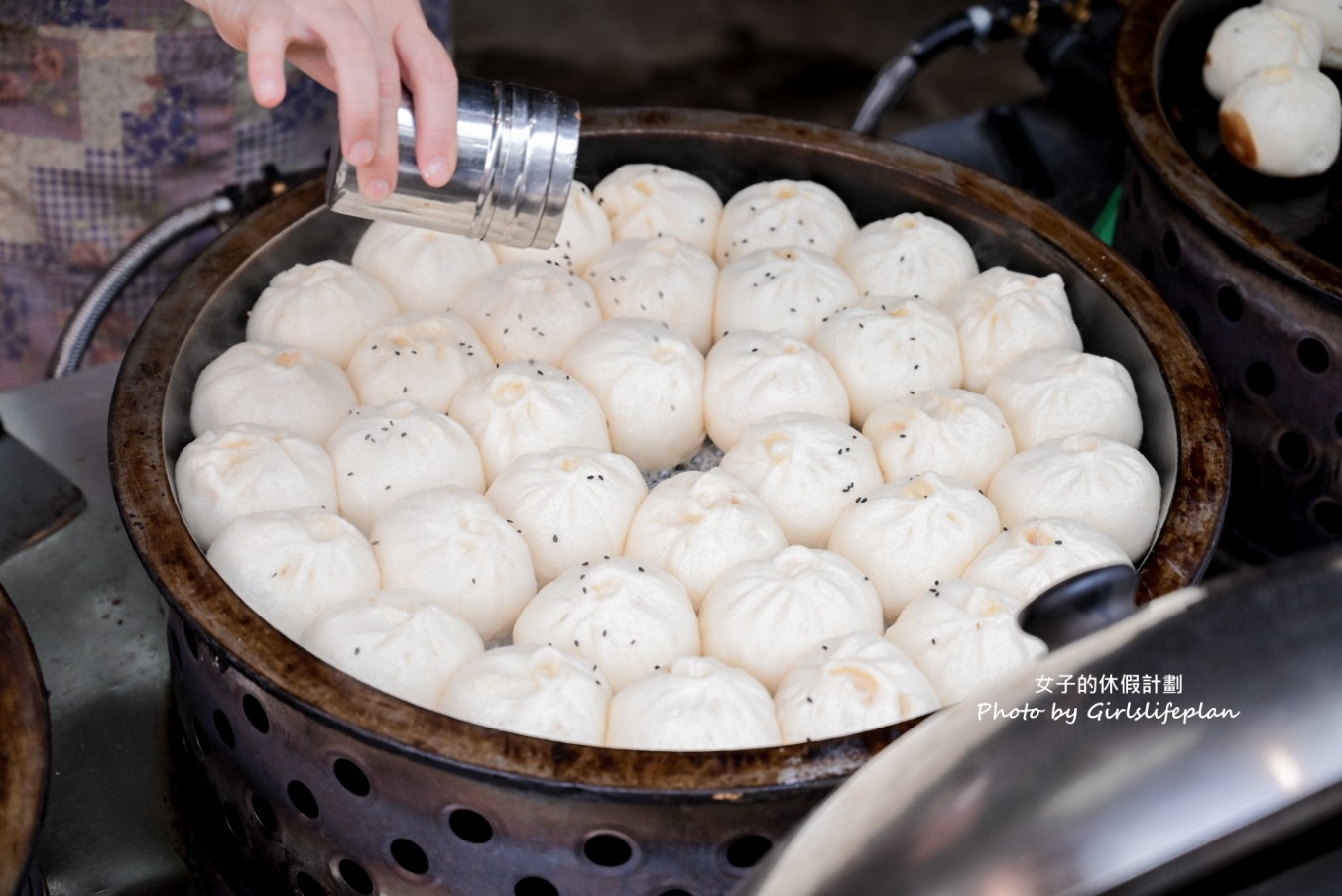 郎港式鮮肉包｜每天現包新鮮出爐買十送一(外帶) @女子的休假計劃