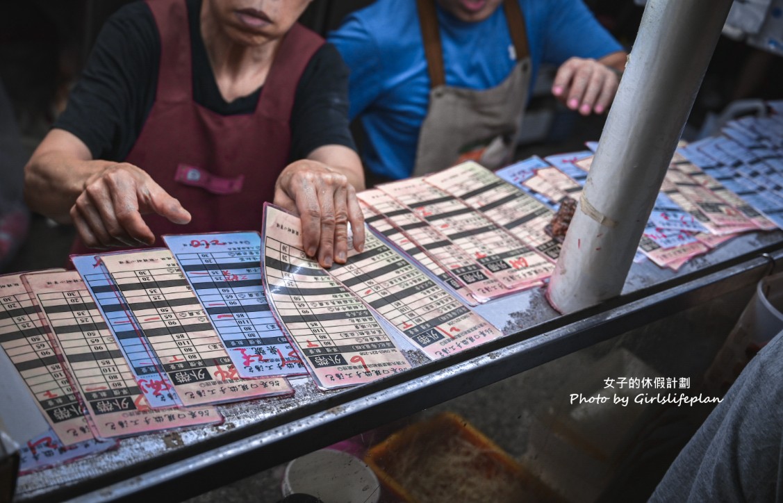 56巷口湯包｜裕民街排隊人氣爆漿湯包臭豆腐(外帶) @女子的休假計劃