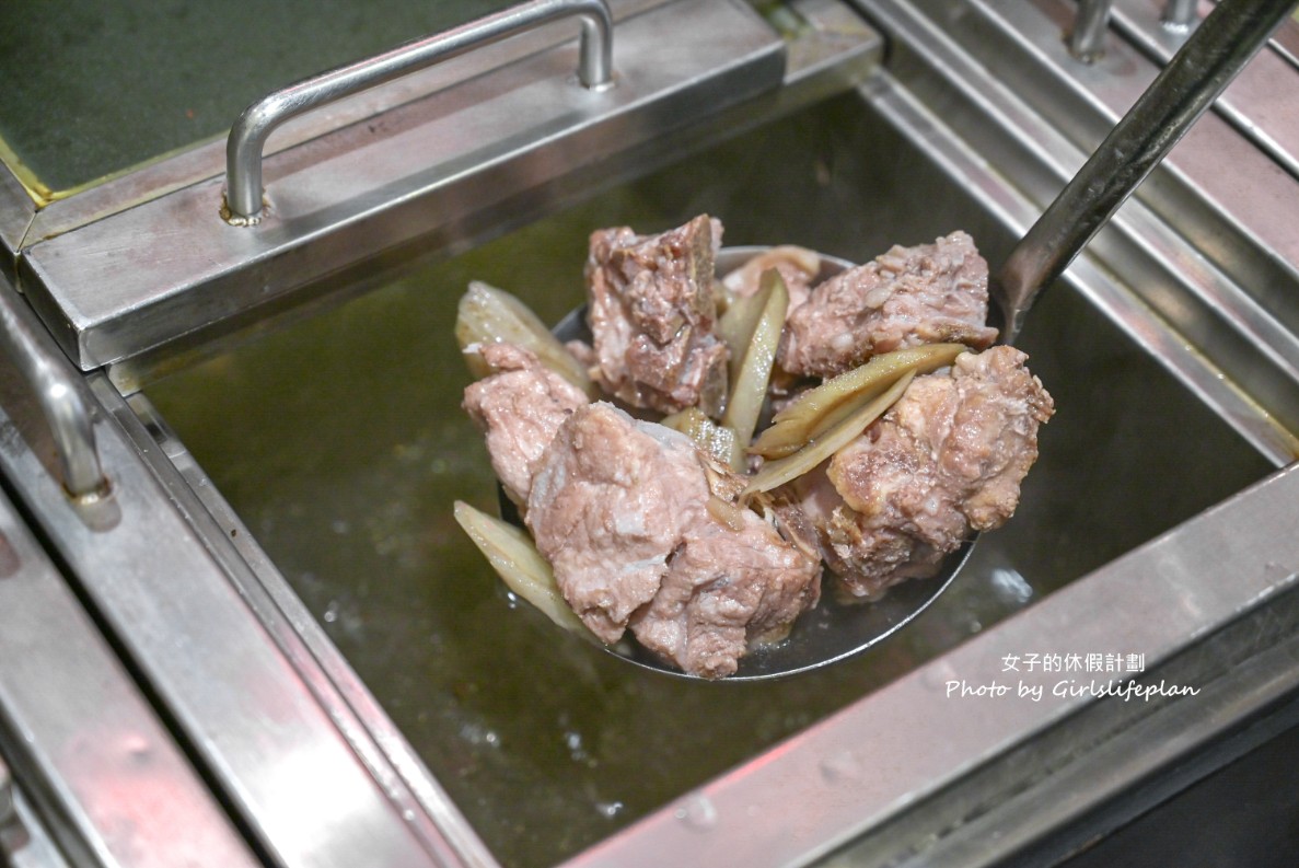貴族世家龍岡店｜自助吧吃到飽只要340元(外帶) @女子的休假計劃