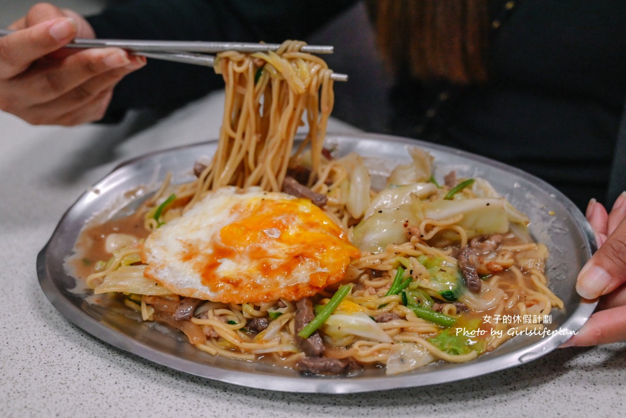 沙克鐵板燒｜裕民夜市在地排隊人氣美食(菜單) @女子的休假計劃