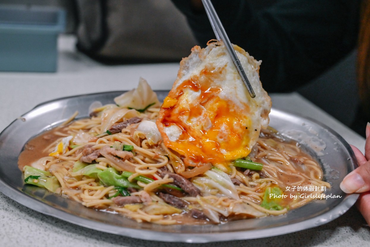 沙克鐵板燒｜裕民夜市在地排隊人氣美食(菜單) @女子的休假計劃