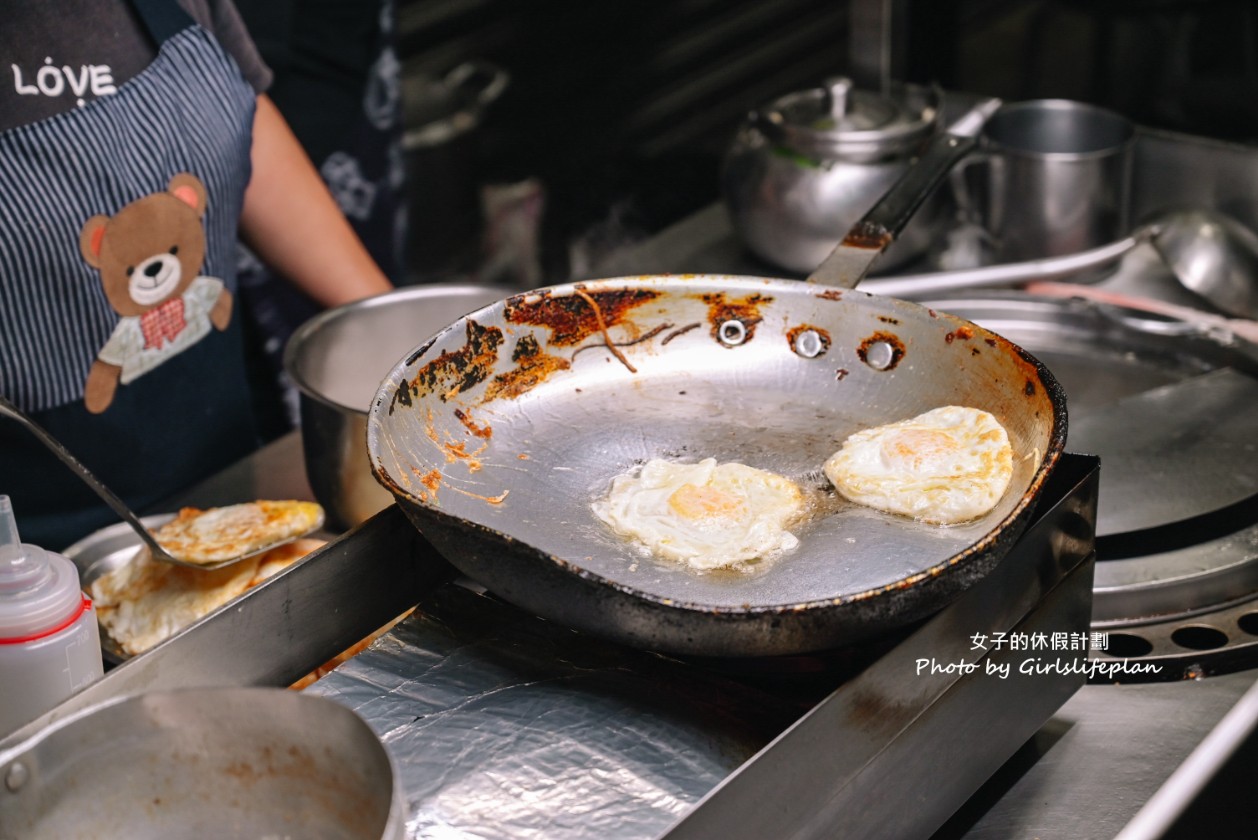 沙克鐵板燒｜裕民夜市在地排隊人氣美食(菜單) @女子的休假計劃