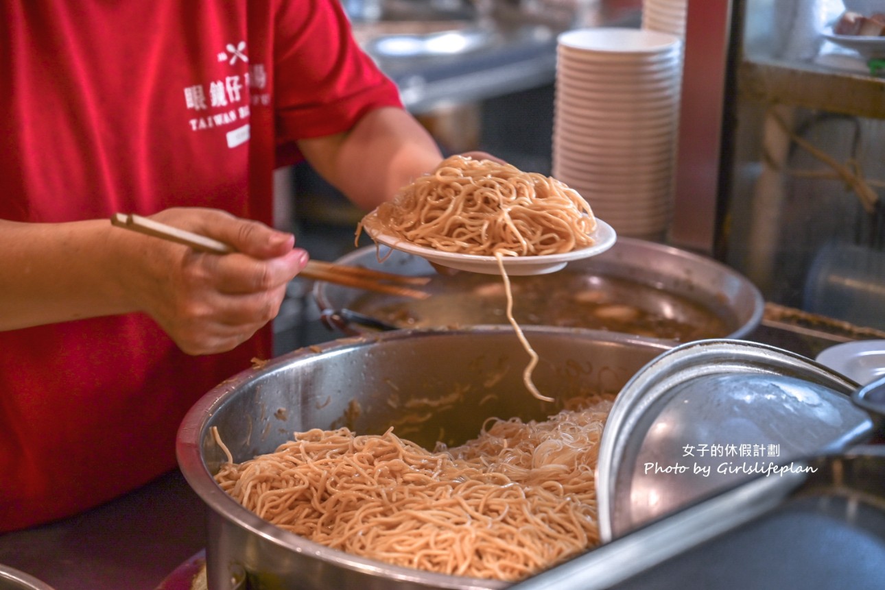 眼鏡仔豬血湯｜在地超過50年人氣24小時營業不打烊(外帶) @女子的休假計劃