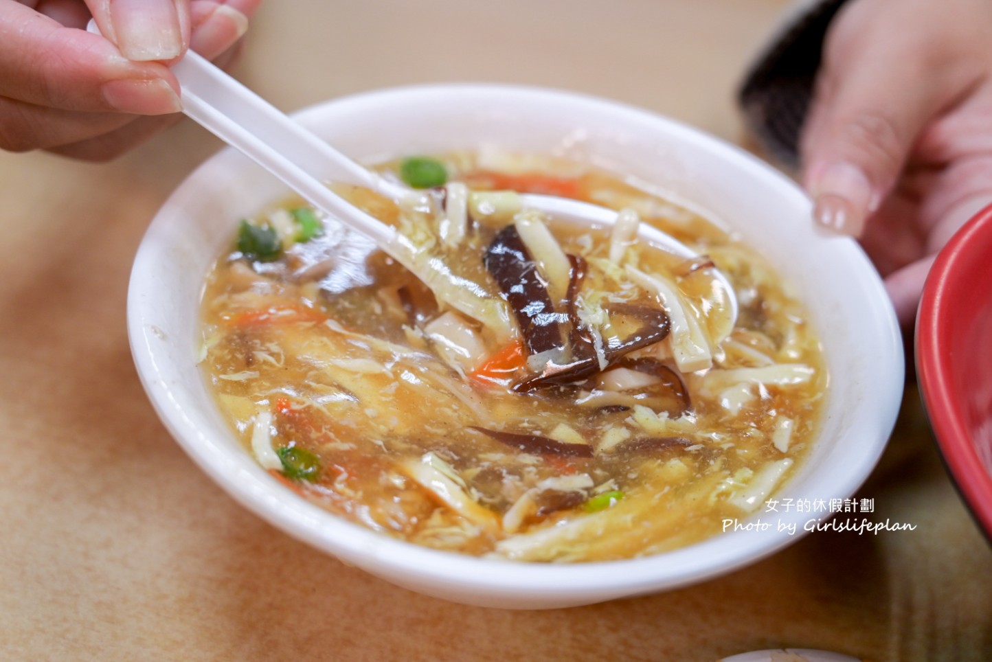 福大蒸餃館｜蒸餃皮Q餡多連電視台都來採訪(外帶) @女子的休假計劃