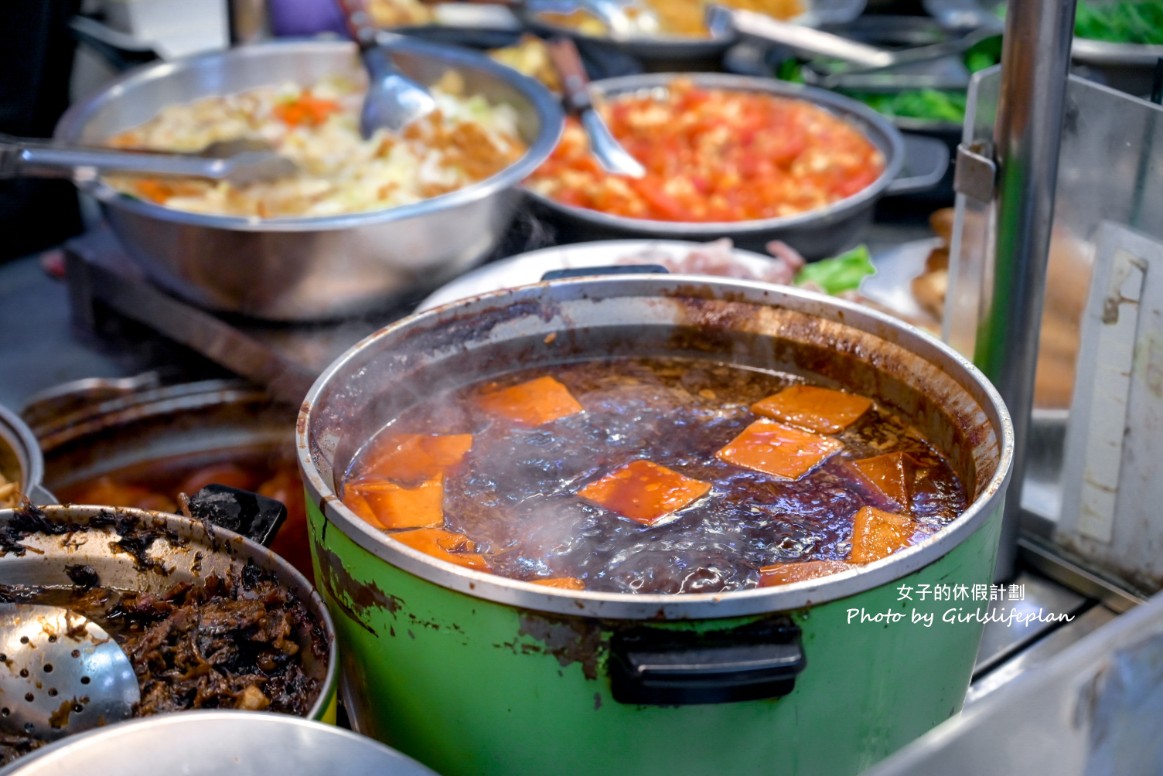 吉仔冬瓜肉飯｜土城最強排隊美食，必吃30元冬瓜肉飯(菜單) @女子的休假計劃