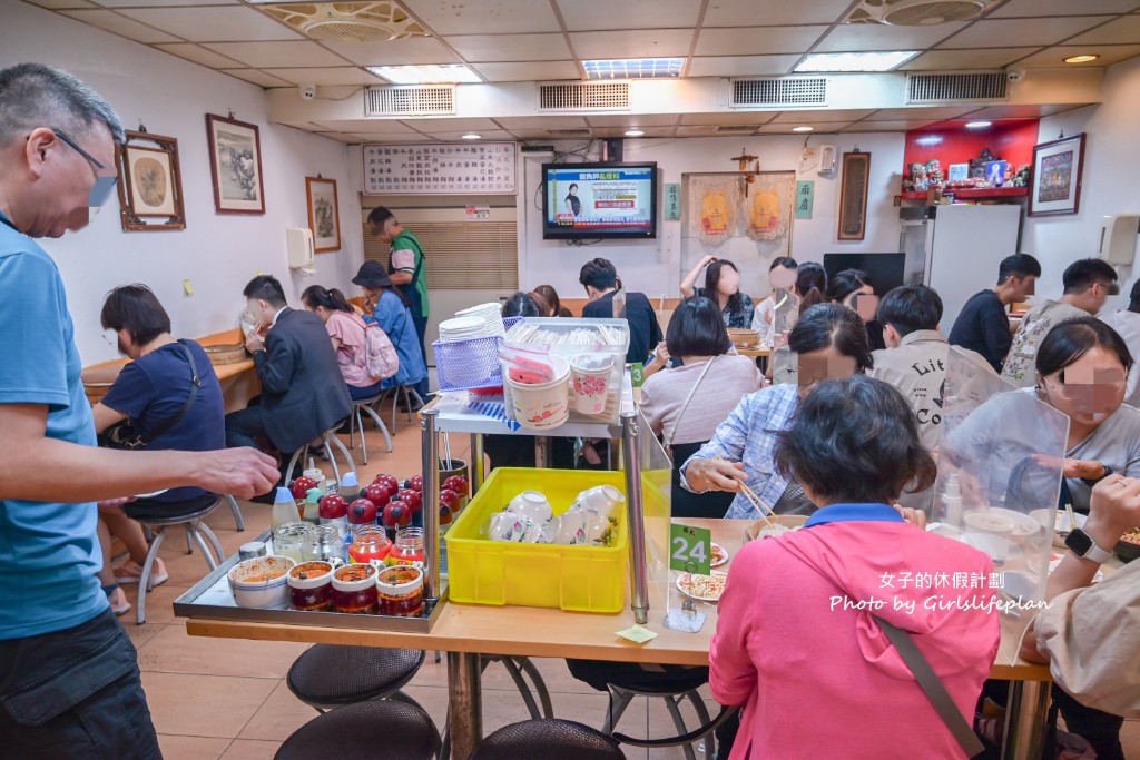 福大蒸餃館｜蒸餃皮Q餡多連電視台都來採訪(外帶) @女子的休假計劃