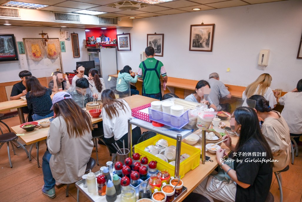 福大蒸餃館｜蒸餃皮Q餡多連電視台都來採訪(外帶) @女子的休假計劃