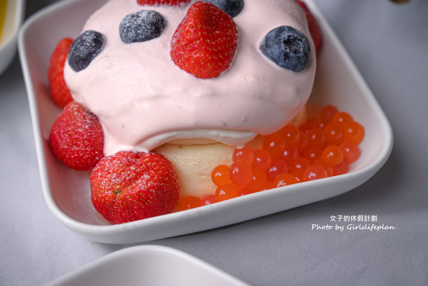 蒔朵日式舒芙蕾厚鬆餅｜草莓舒芙蕾、草莓泡芙必點(菜單) @女子的休假計劃