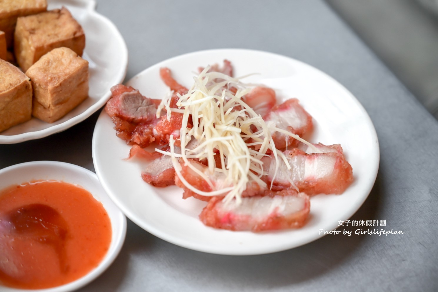 華西街鹹粥店｜在地超過50年鹹粥一碗只賣15元配炸物超搭(外帶) @女子的休假計劃