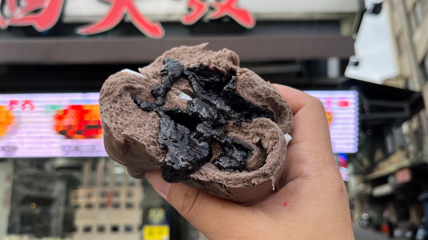 西大發｜買十送六排隊美食老麵包子(2025菜單) @女子的休假計劃