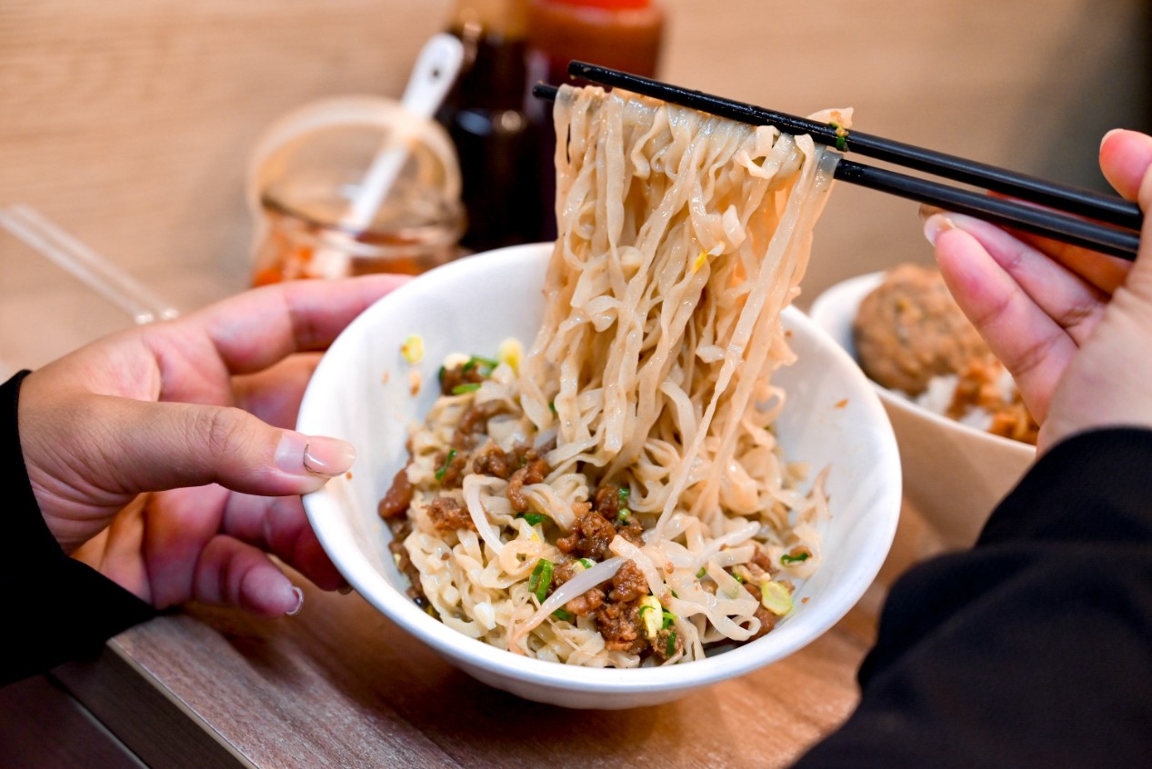 嵐肉燥專賣店｜市場巷弄排隊美食，臺灣滷肉飯節精選店家(菜單) @女子的休假計劃