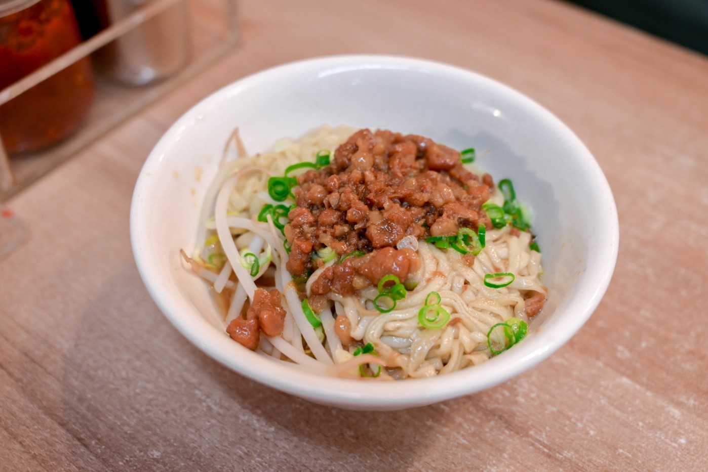 嵐肉燥專賣店｜市場巷弄排隊美食，臺灣滷肉飯節精選店家(外帶) @女子的休假計劃