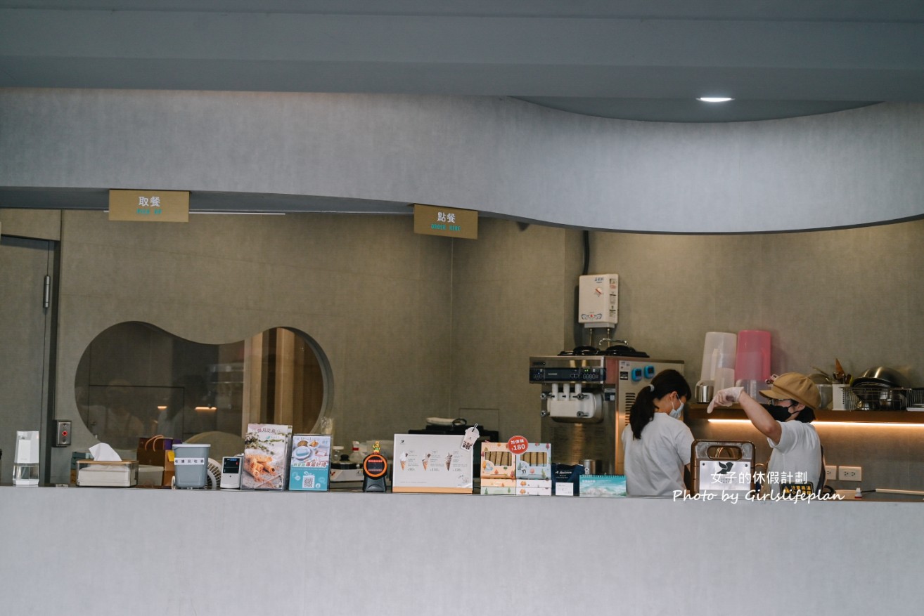 青鳥旅行|蜜香蘋果蛋捲、蝴蝶酥禮盒(伴手禮推薦) @女子的休假計劃 青鳥旅行|蜜香蘋果蛋捲、蝴蝶酥禮盒(伴手禮推薦) @女子的休假計劃