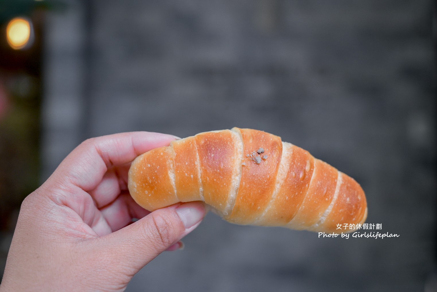 蜜柑法式甜點麵包｜近期爆紅泡芙和出爐就被秒殺鹽可頌超好吃(外帶) @女子的休假計劃