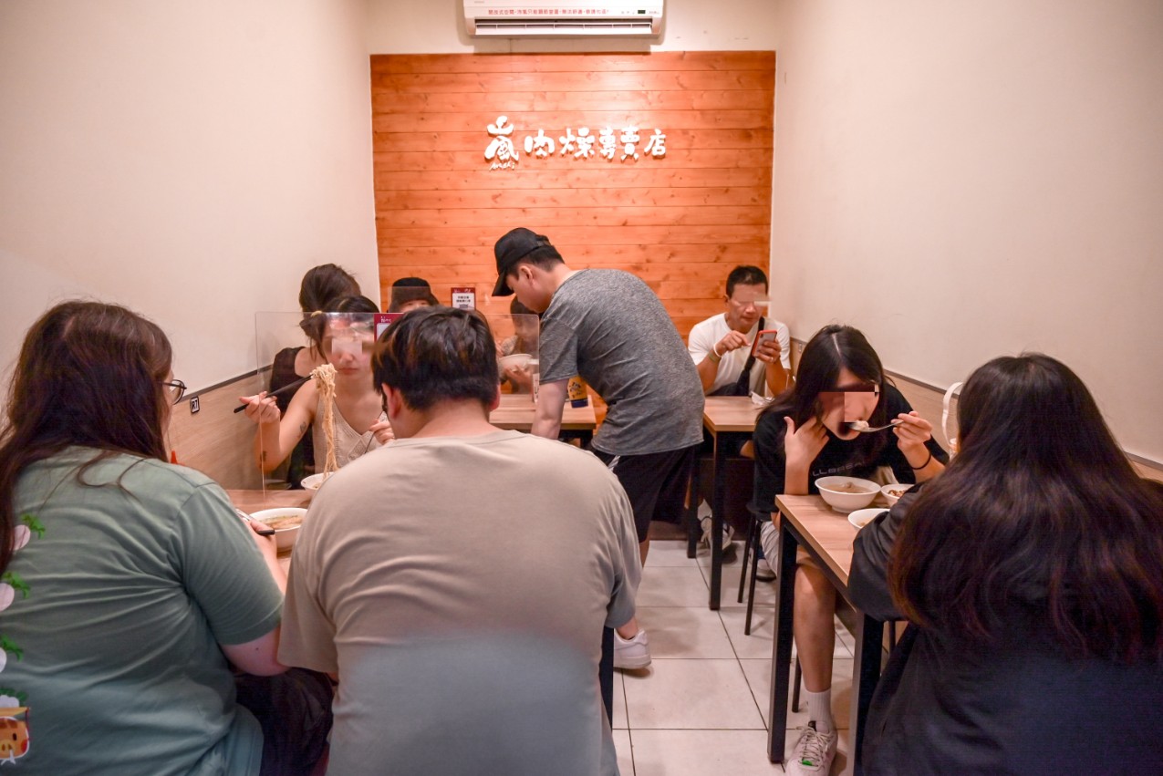 嵐肉燥專賣店｜市場巷弄排隊美食，臺灣滷肉飯節精選店家(菜單) @女子的休假計劃