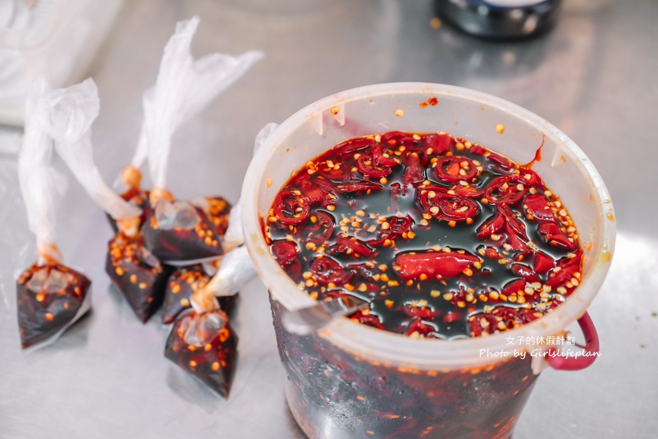 老黃豬腳大王｜在地人氣美食，豬腳Q彈帶脆感膠質滿滿真的很強(菜單) @女子的休假計劃