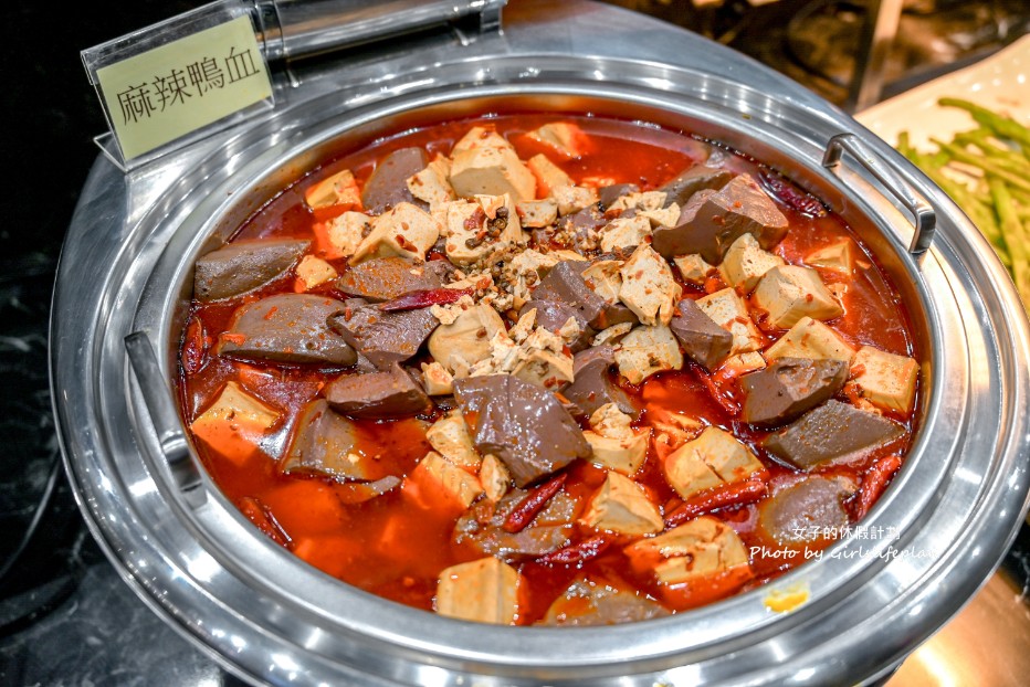 艾佳牛排館｜平價吃到飽只要270元附停車位(菜單) @女子的休假計劃