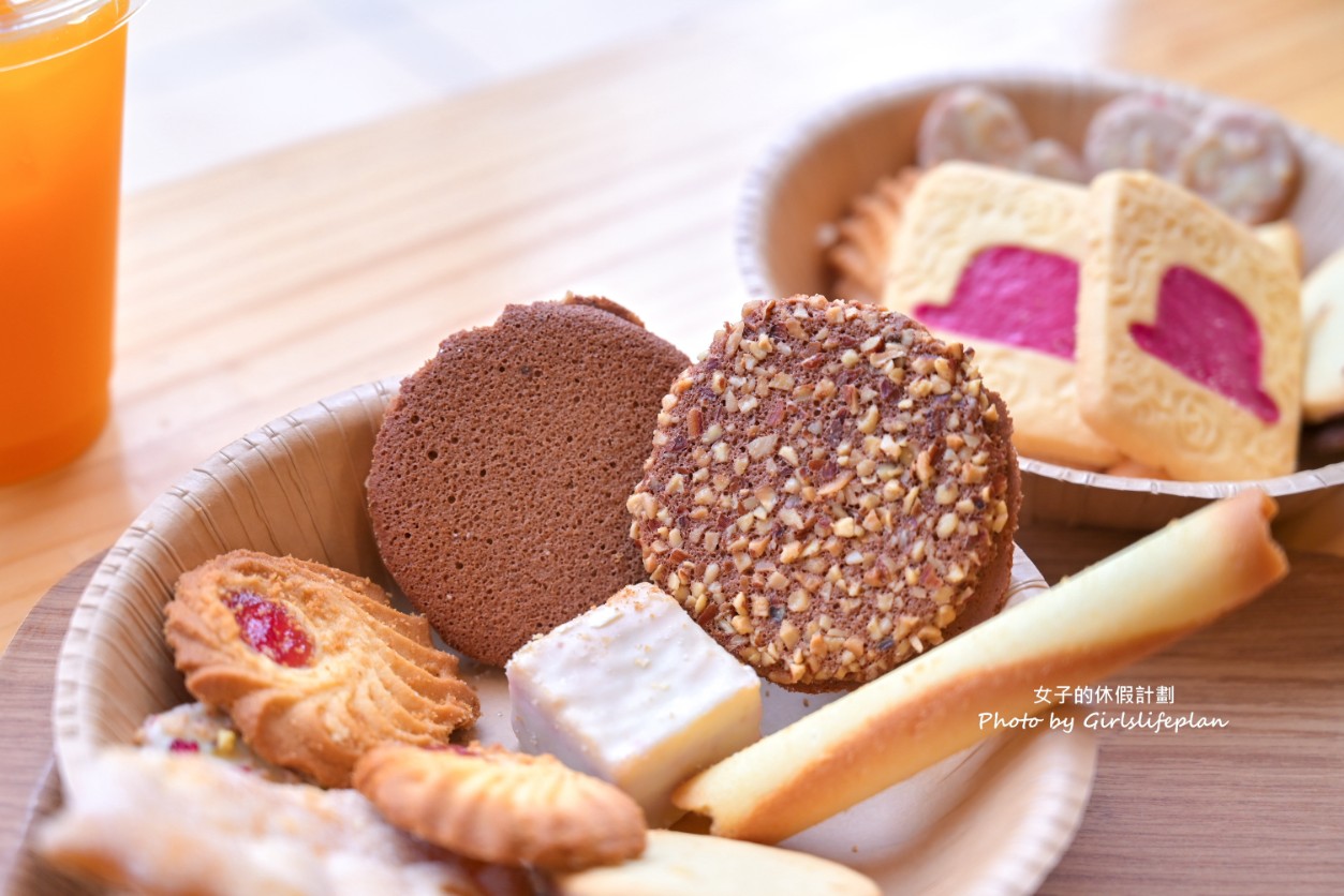 Tivoli Factory｜高帽子(紅帽子)禮盒餅乾175元吃到飽附飲料 @女子的休假計劃